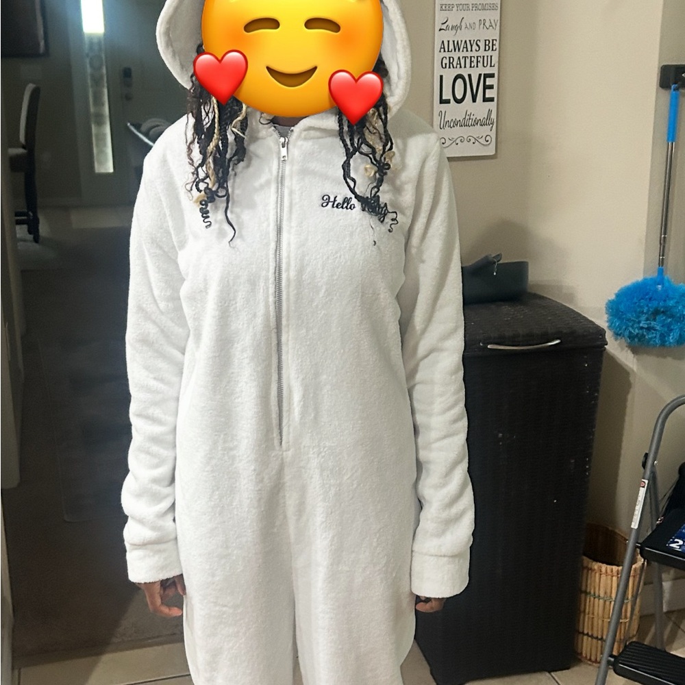Sanrio White Hooded Kids Pajama Set